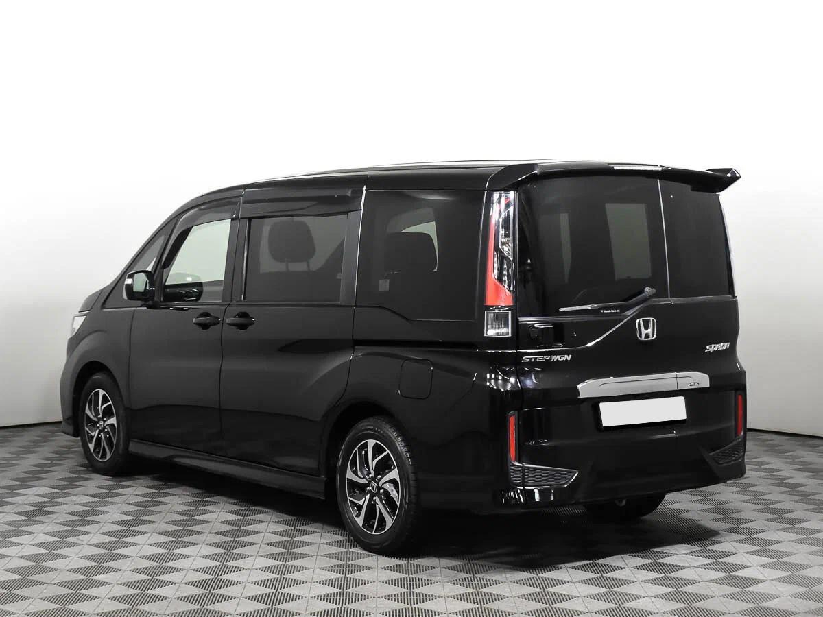 Honda Stepwgn 2018, черный