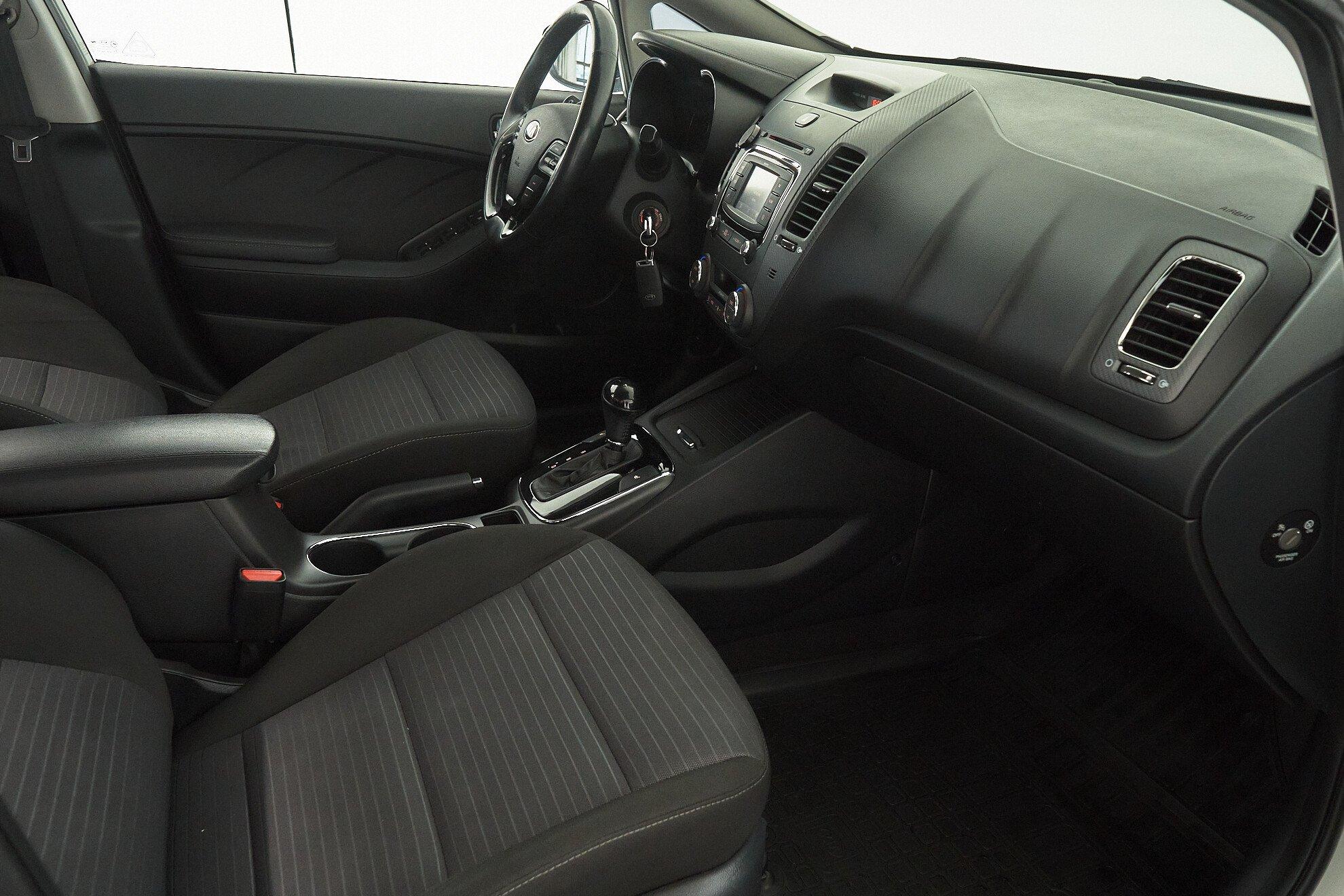 Kia Cerato 2016, белый