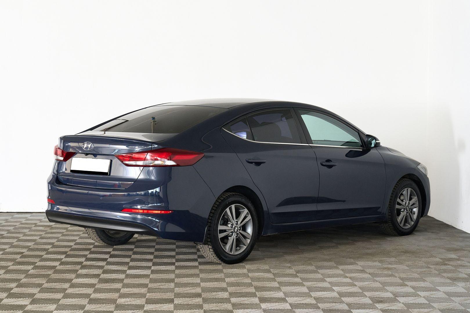 Hyundai Elantra 2016, голубой