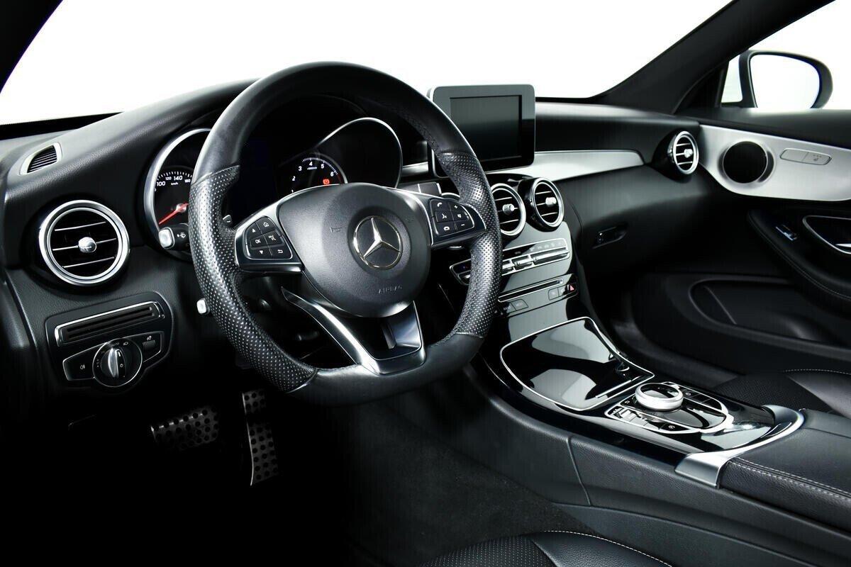 Mercedes-Benz C-Класс 2017, белый