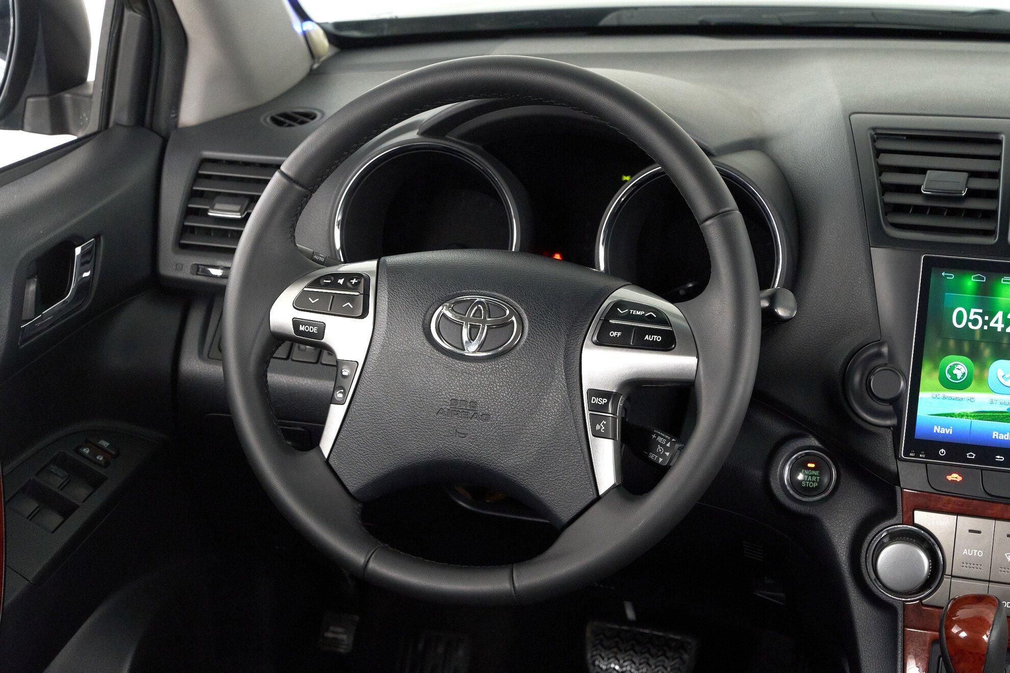Toyota Highlander 2013, черный