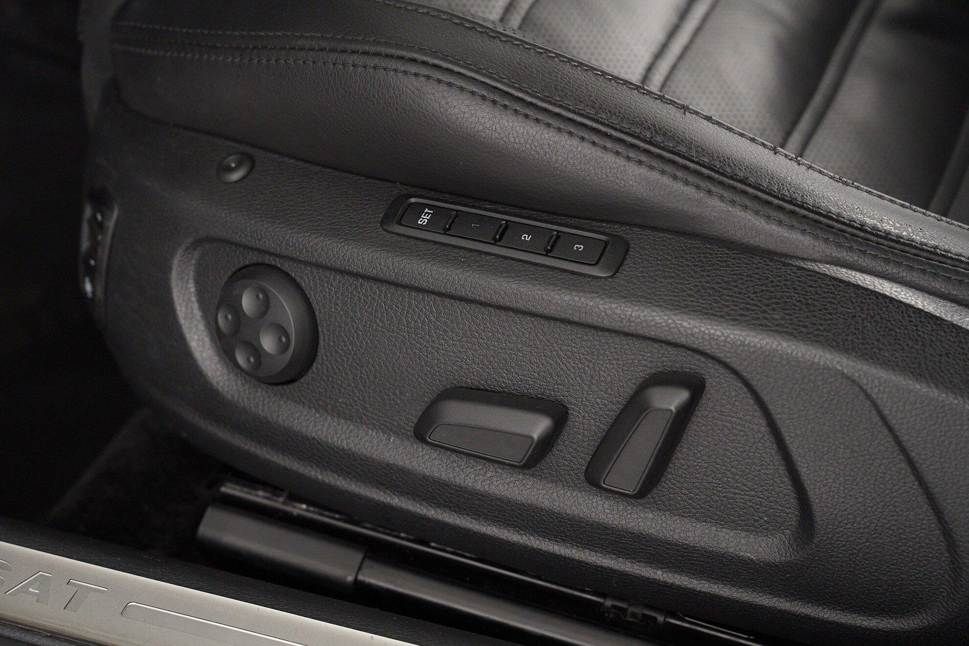 Volkswagen Passat CC 2010, белый