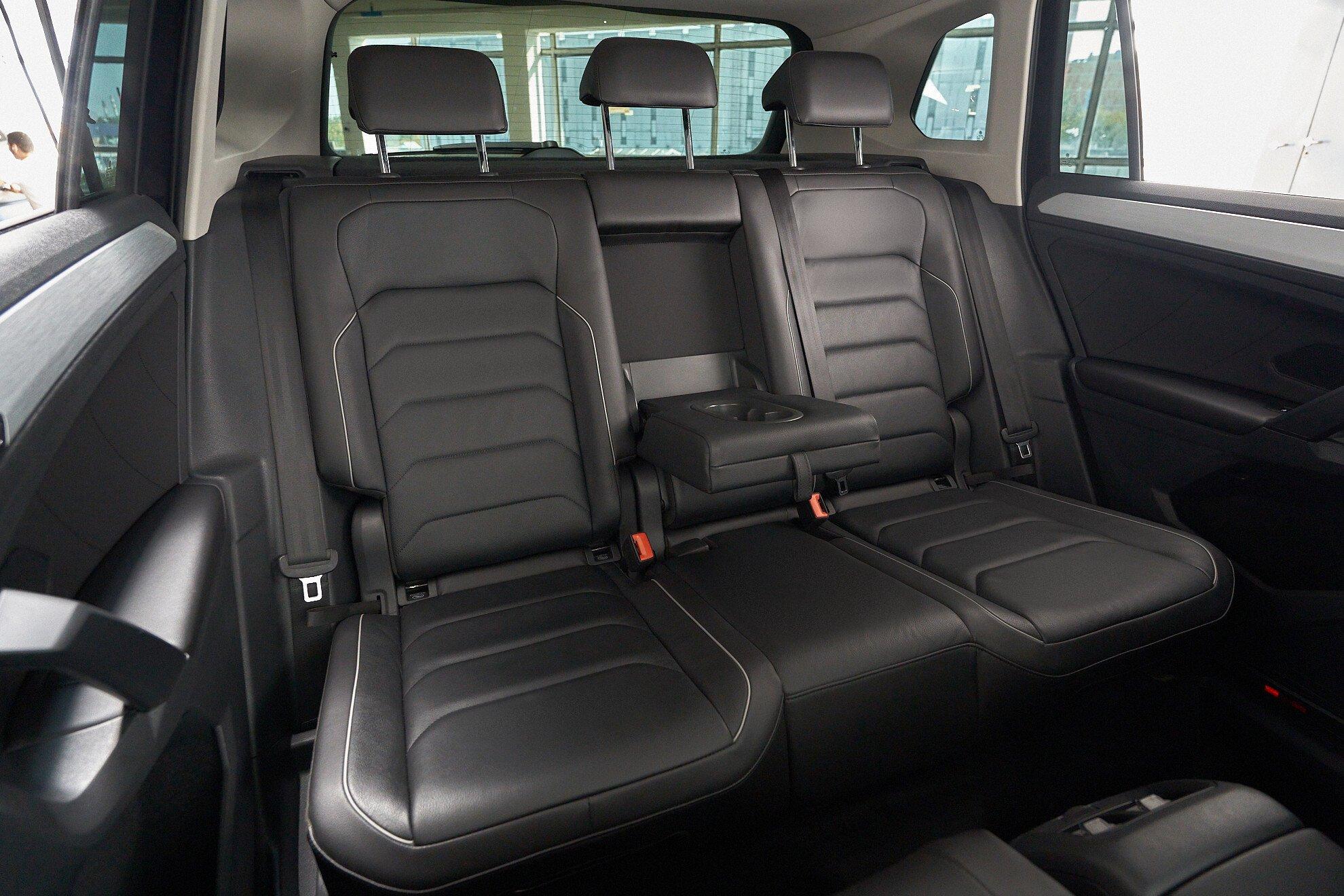 Volkswagen Tiguan 2018, черный