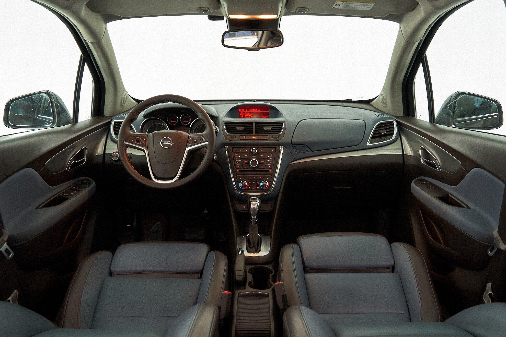 Opel Mokka 2012, черный