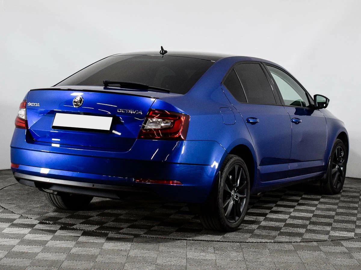 Skoda Octavia 2017, синий
