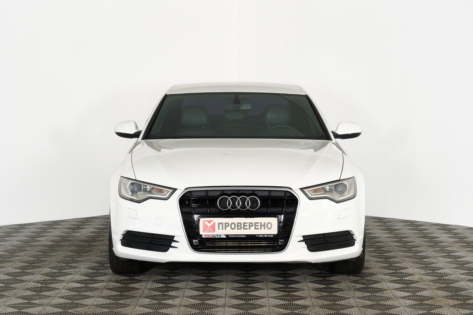 Audi A6 2011, белый