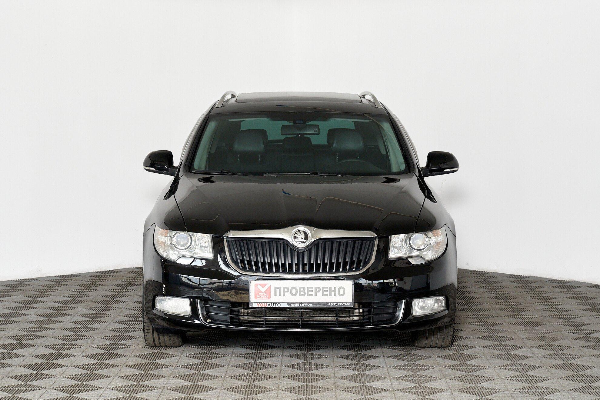 Skoda Superb 2011, черный