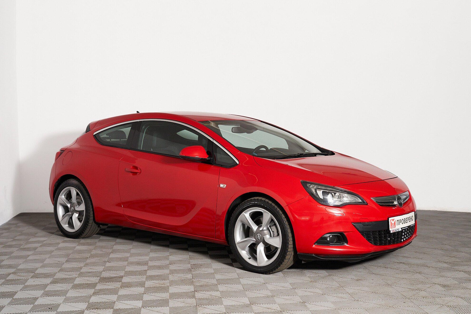 Opel Astra 2013, красный