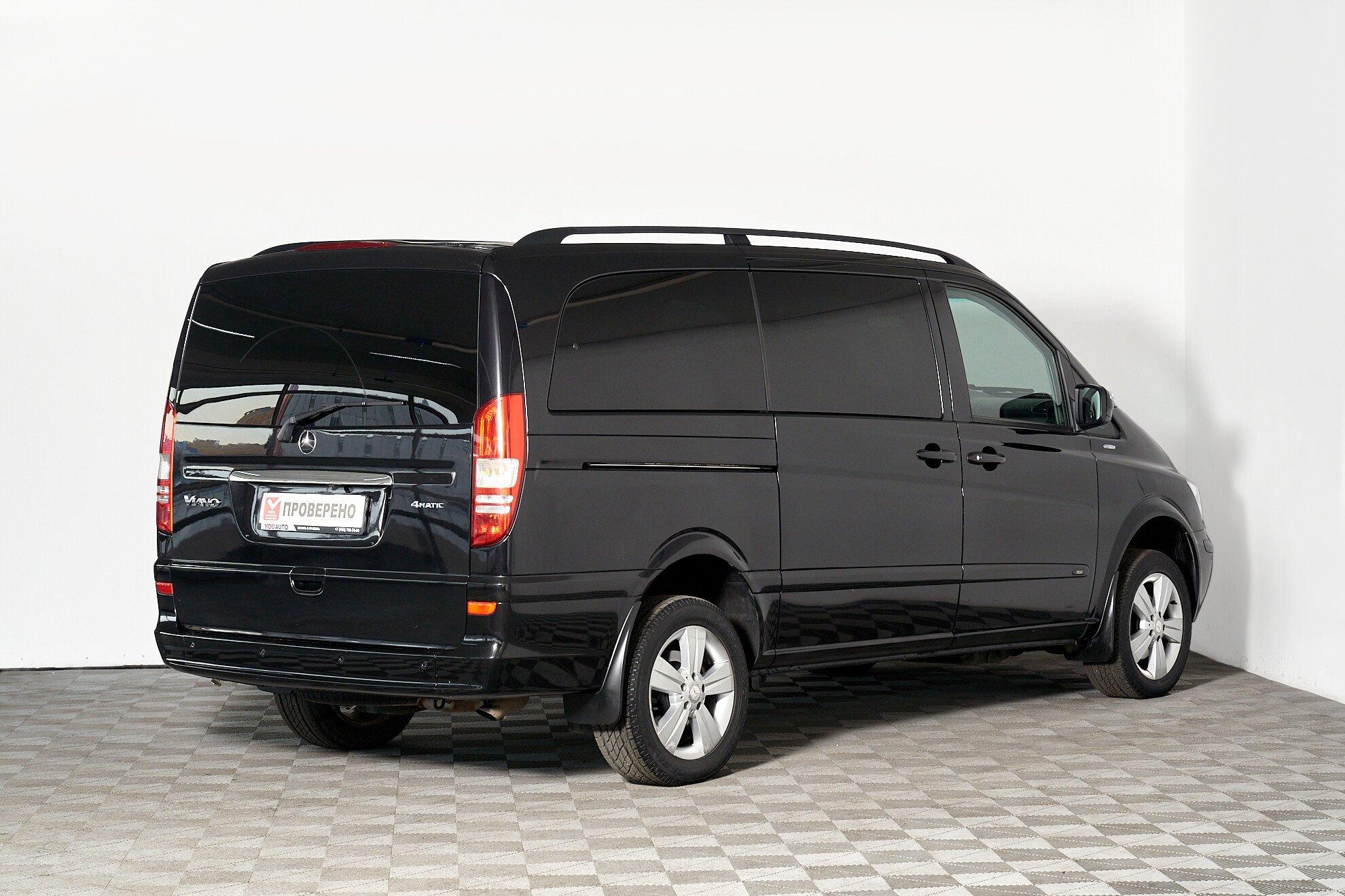 Mercedes-Benz Viano 2012, черный