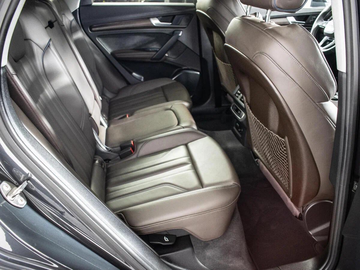 Audi Q5 2021, серый