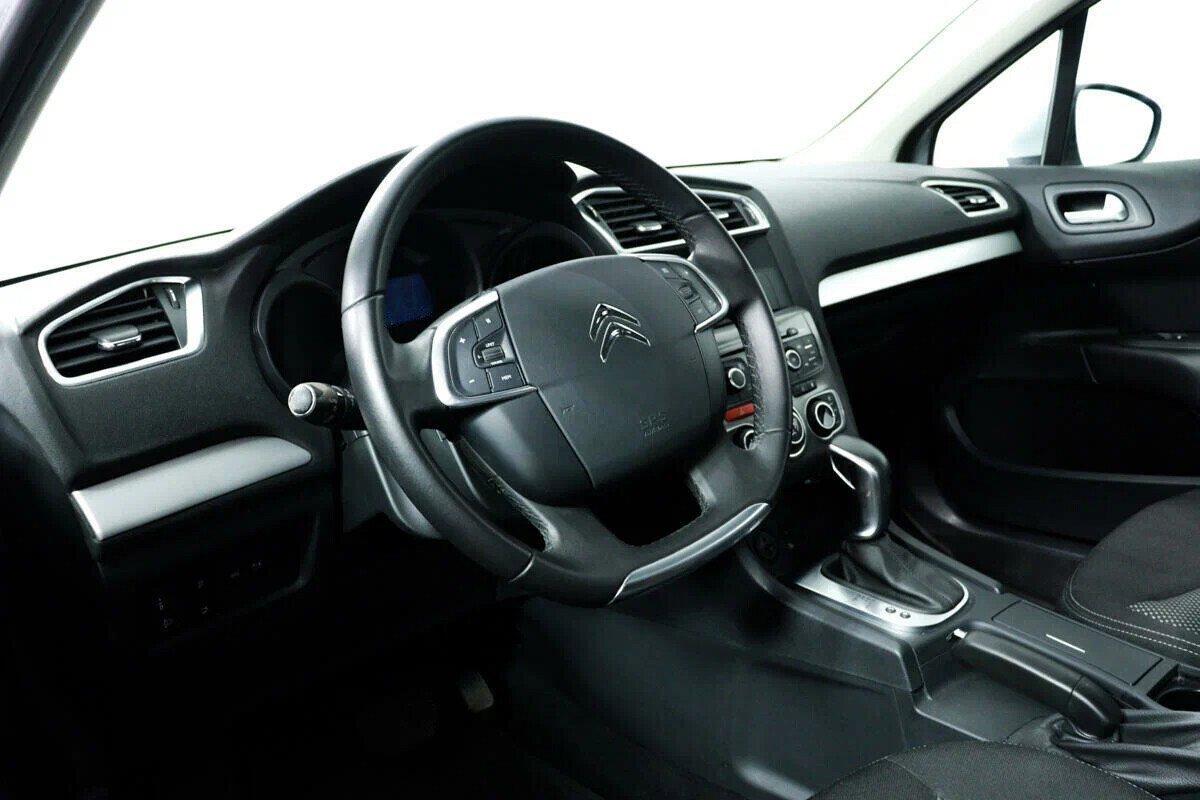 Citroen C4 2019, серебряный
