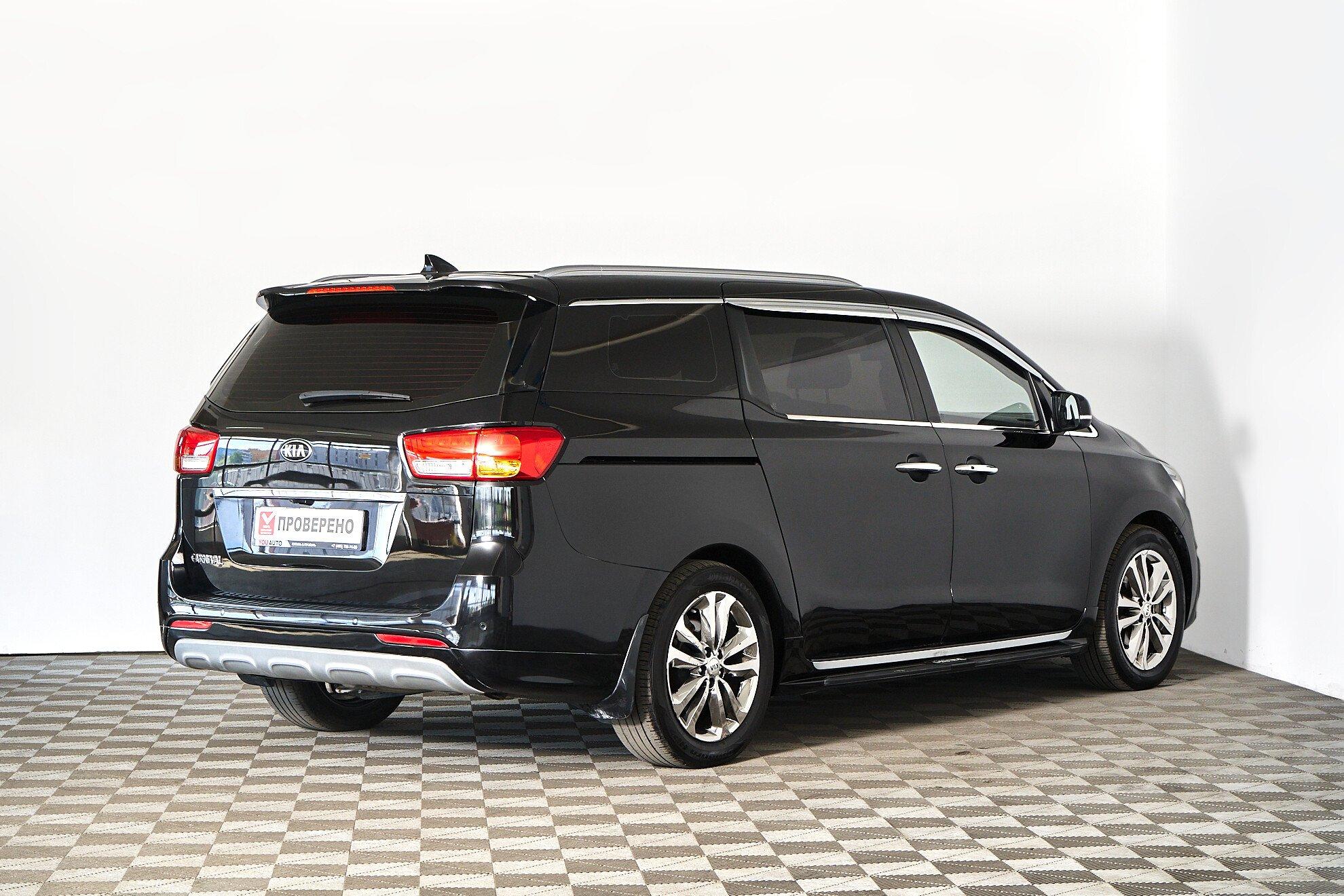Kia Carnival 2016, черный