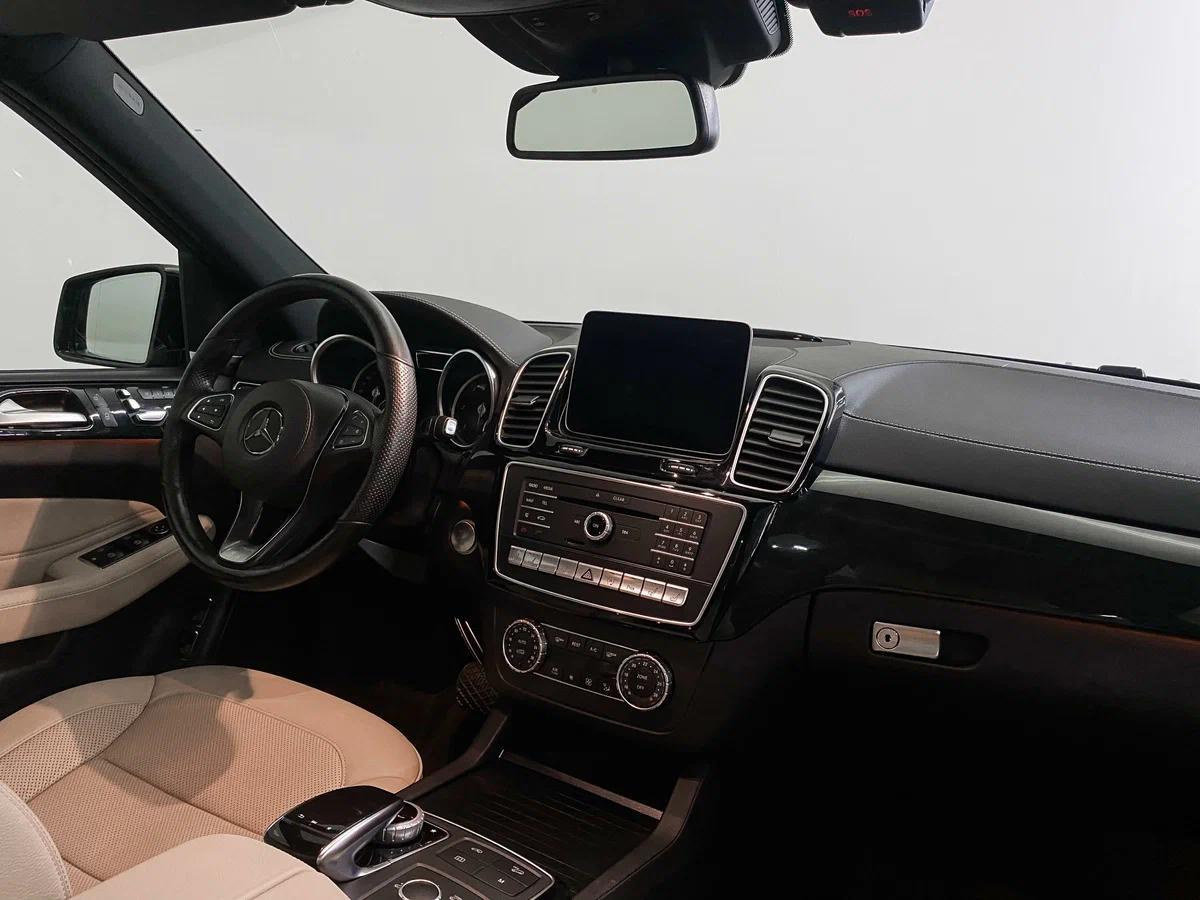 Mercedes-Benz GLS 2015, черный