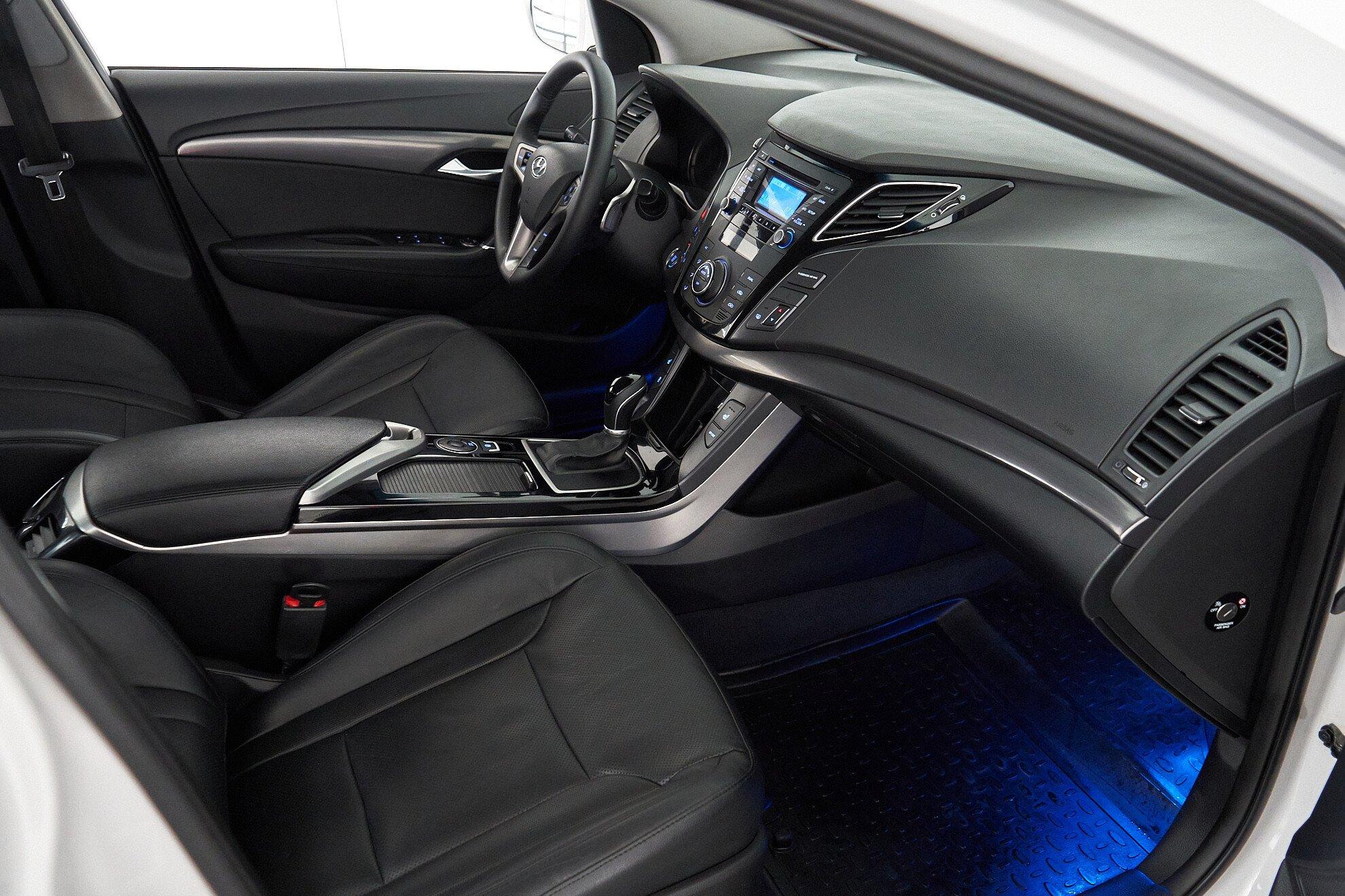 Hyundai i40 2013, белый