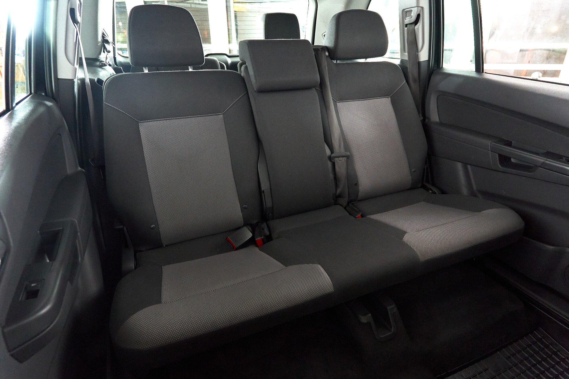 Opel Zafira 2014, черный