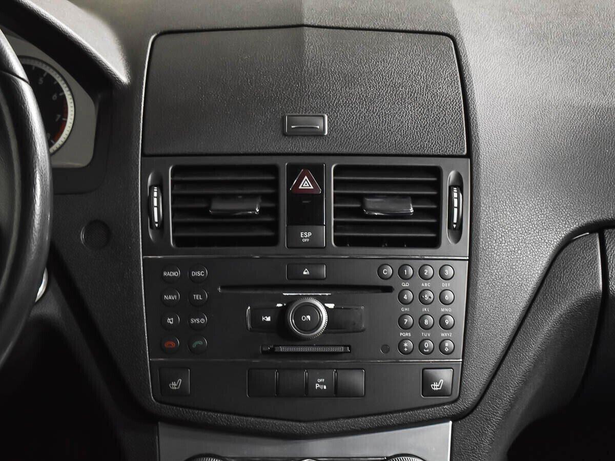 Mercedes-Benz C-Класс 2009, серебряный