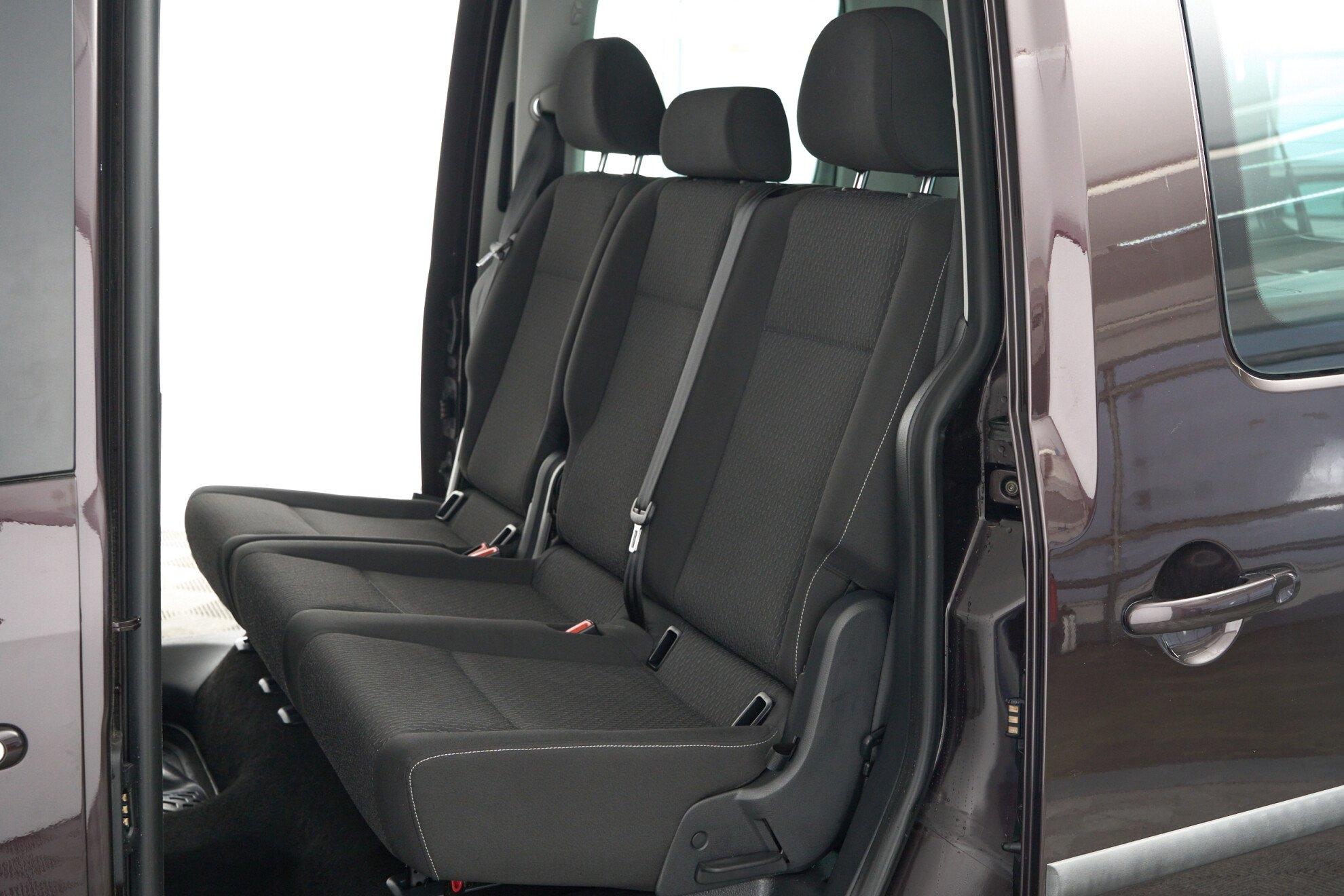 Volkswagen Caddy 2017, пурпурный