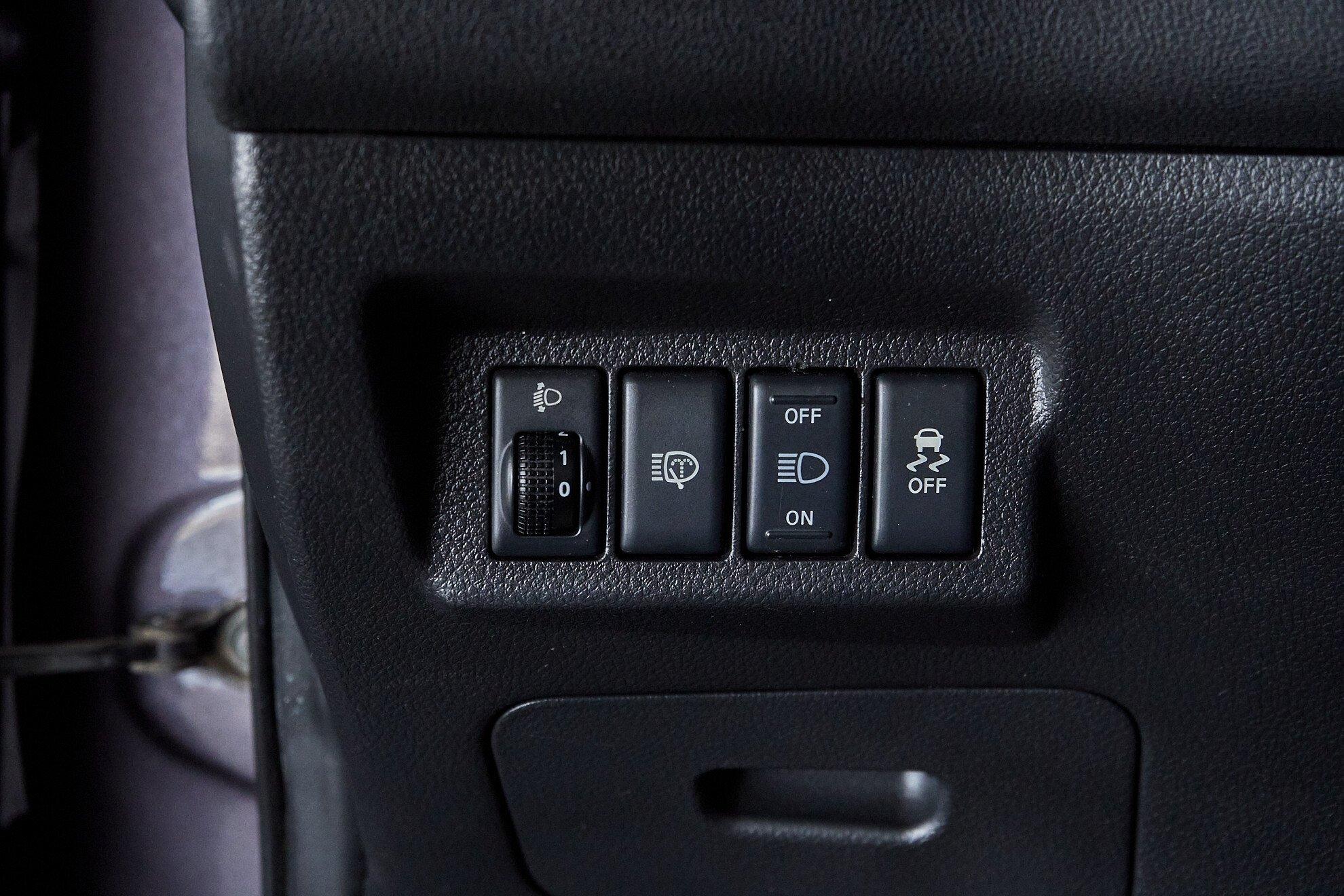Nissan X-Trail 2011, серый