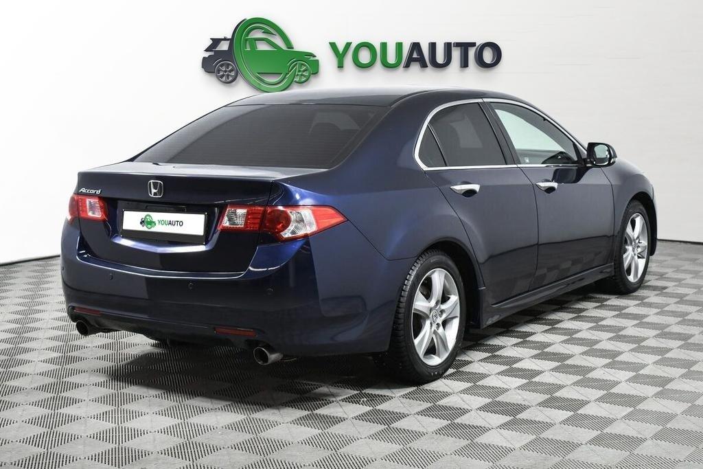 Honda Accord 2010, синий