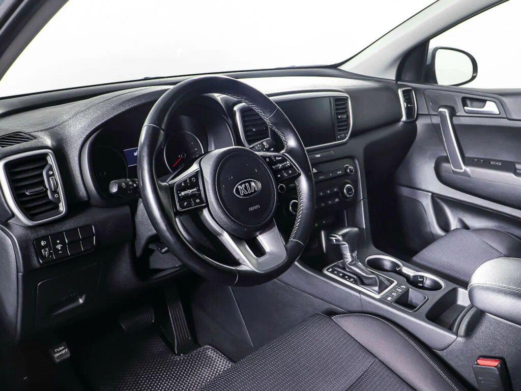 Kia Sportage 2021, серый