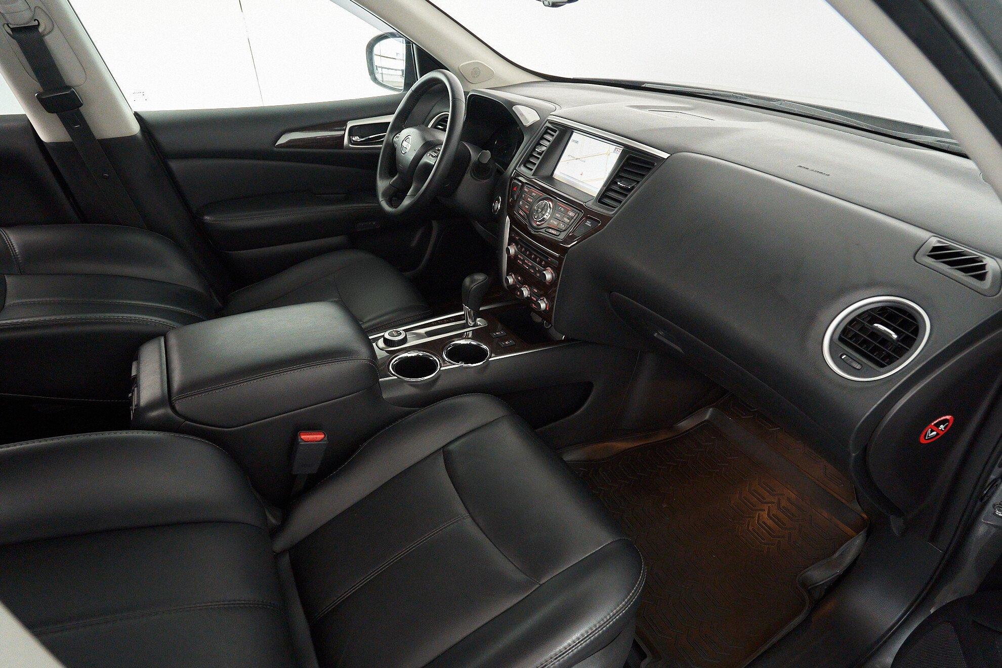 Nissan Pathfinder 2014, серый