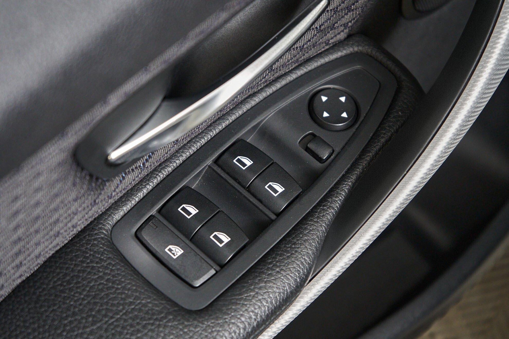 BMW 3 серии 2014, белый