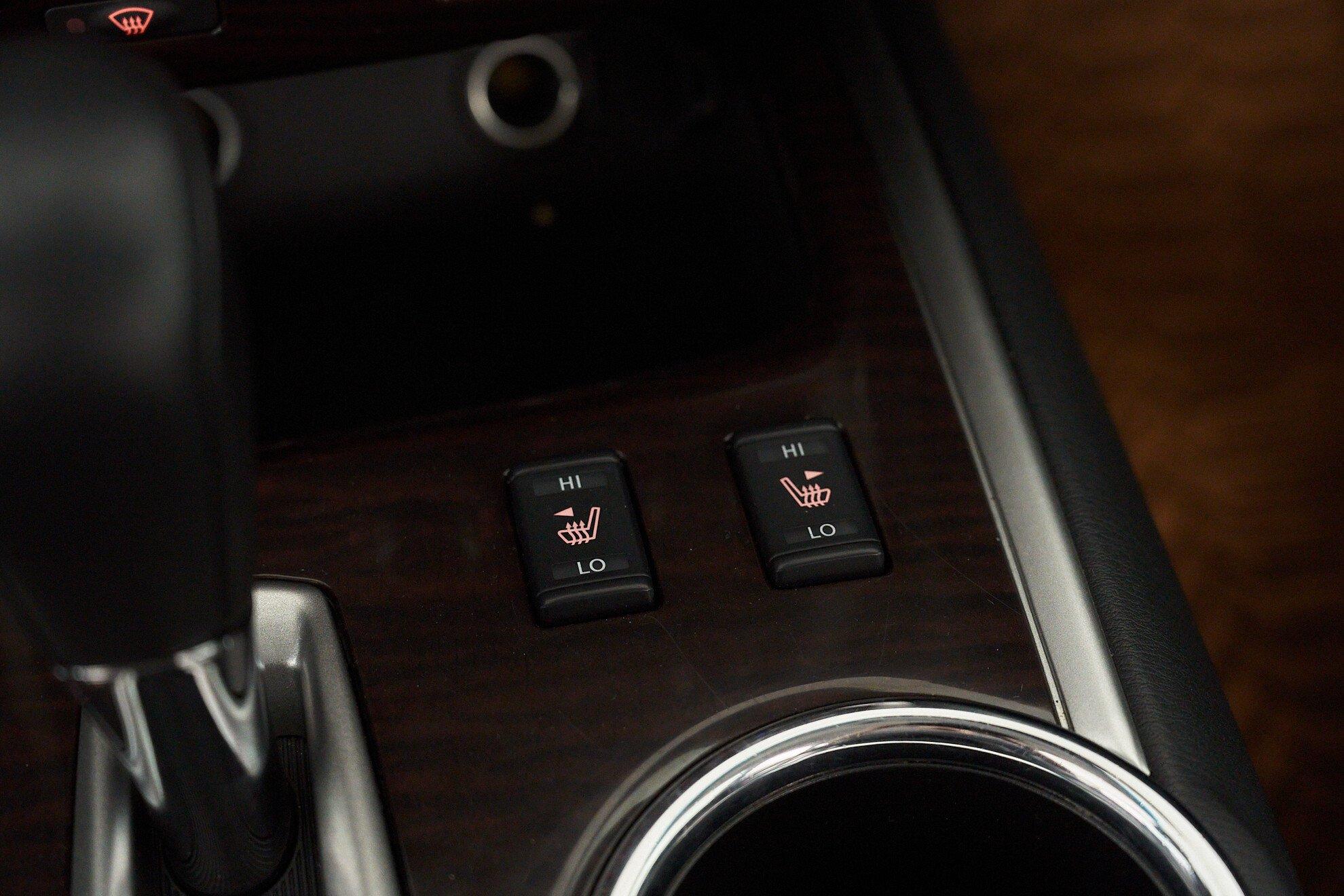Nissan Pathfinder 2014, серый