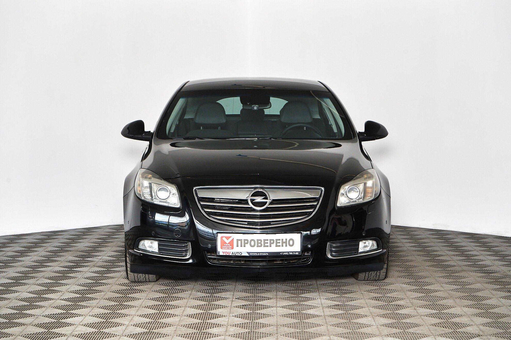 Opel Insignia 2010, черный
