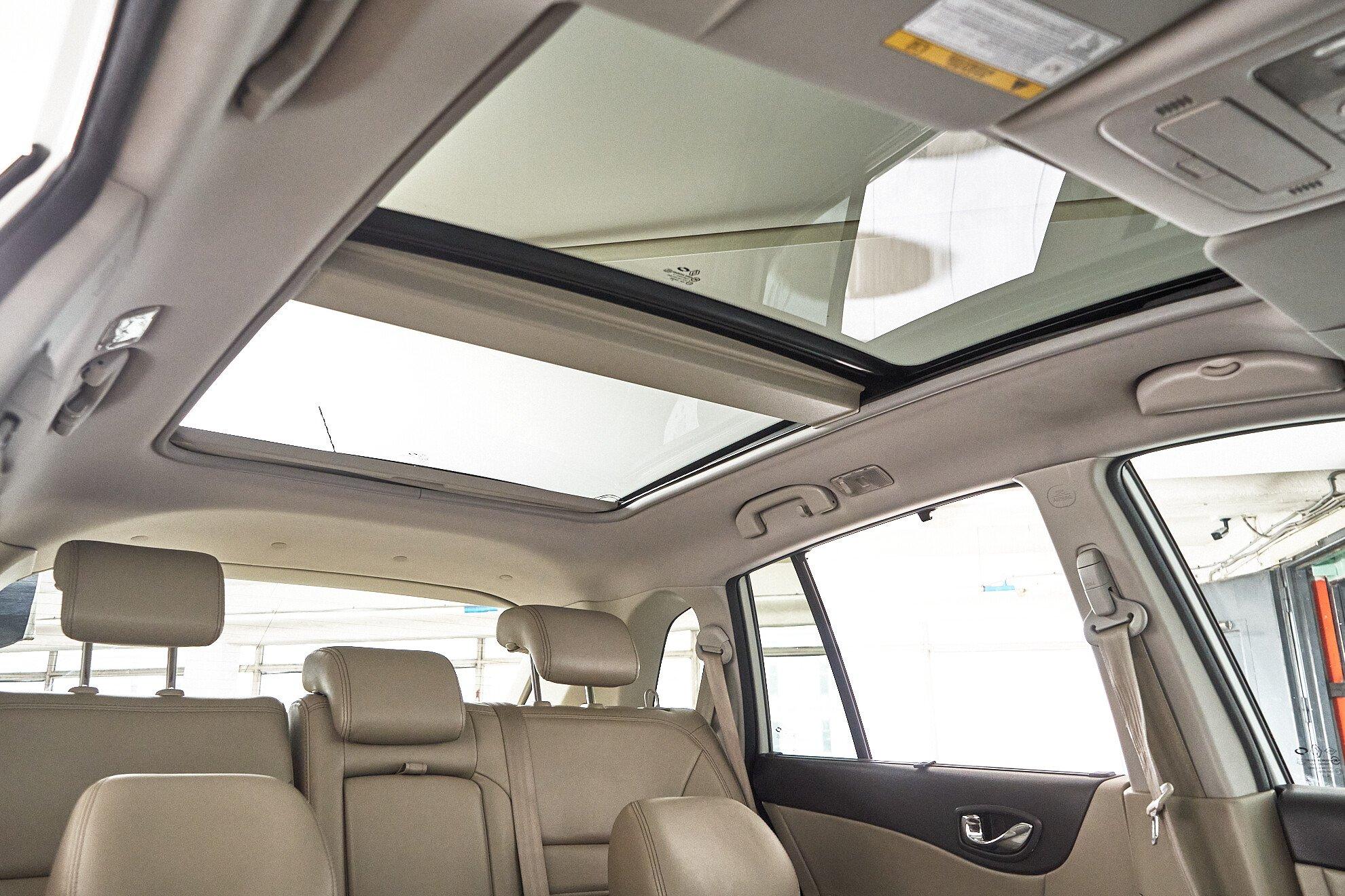 Renault Koleos 2012, белый