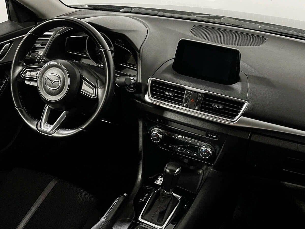Mazda 3 2019, серый