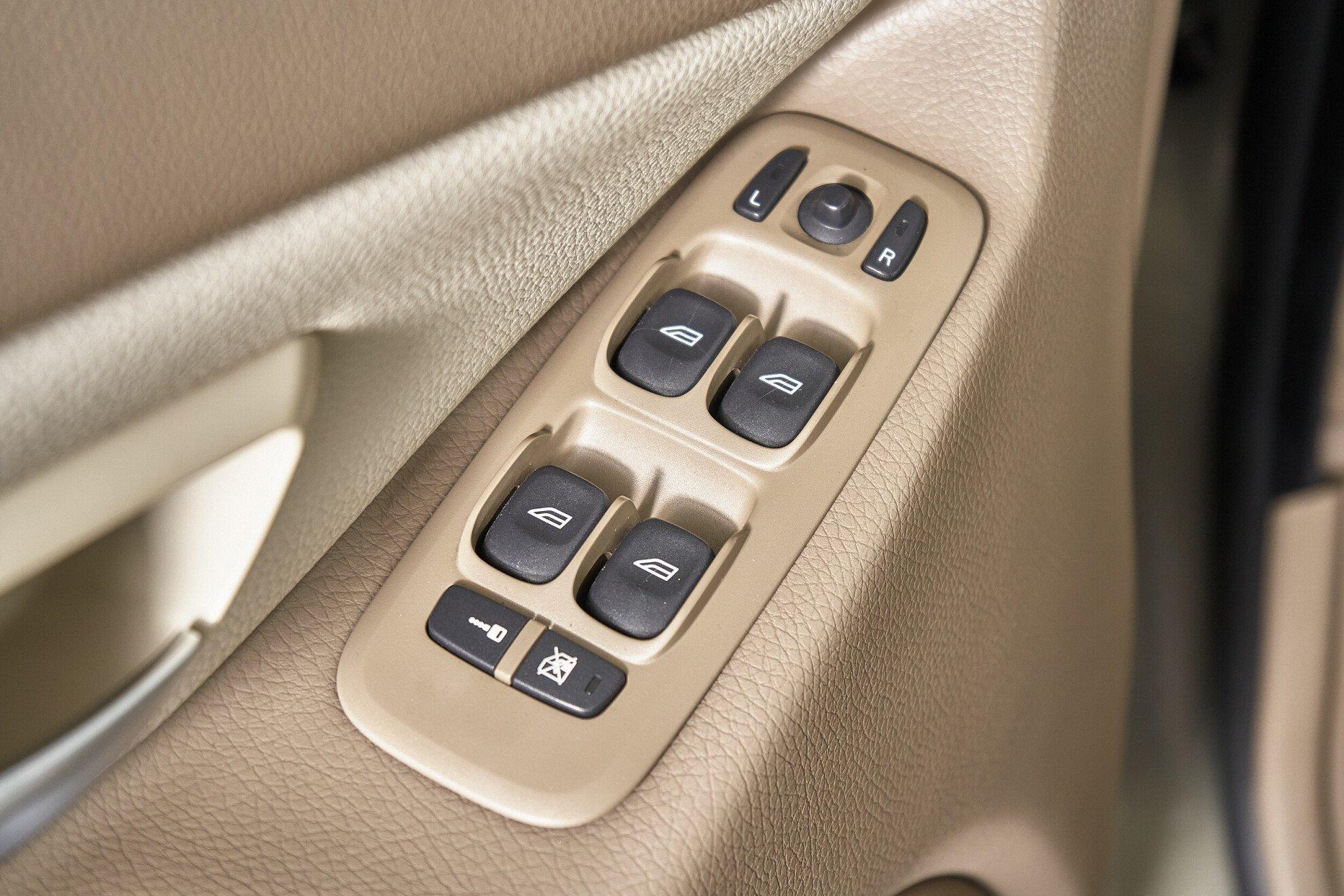 Volvo XC90 2012, зеленый