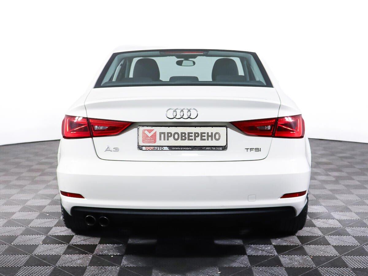 Audi A3 2016, белый