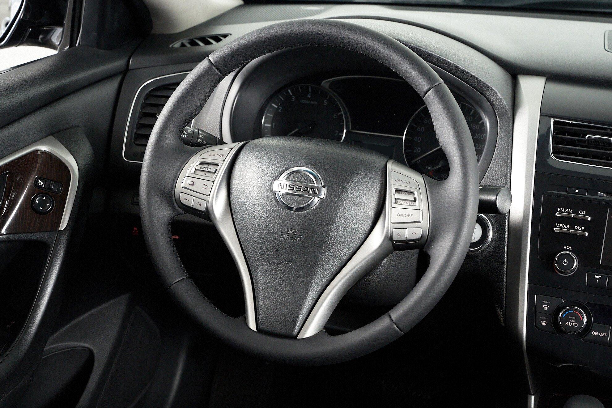 Nissan Teana 2015, черный