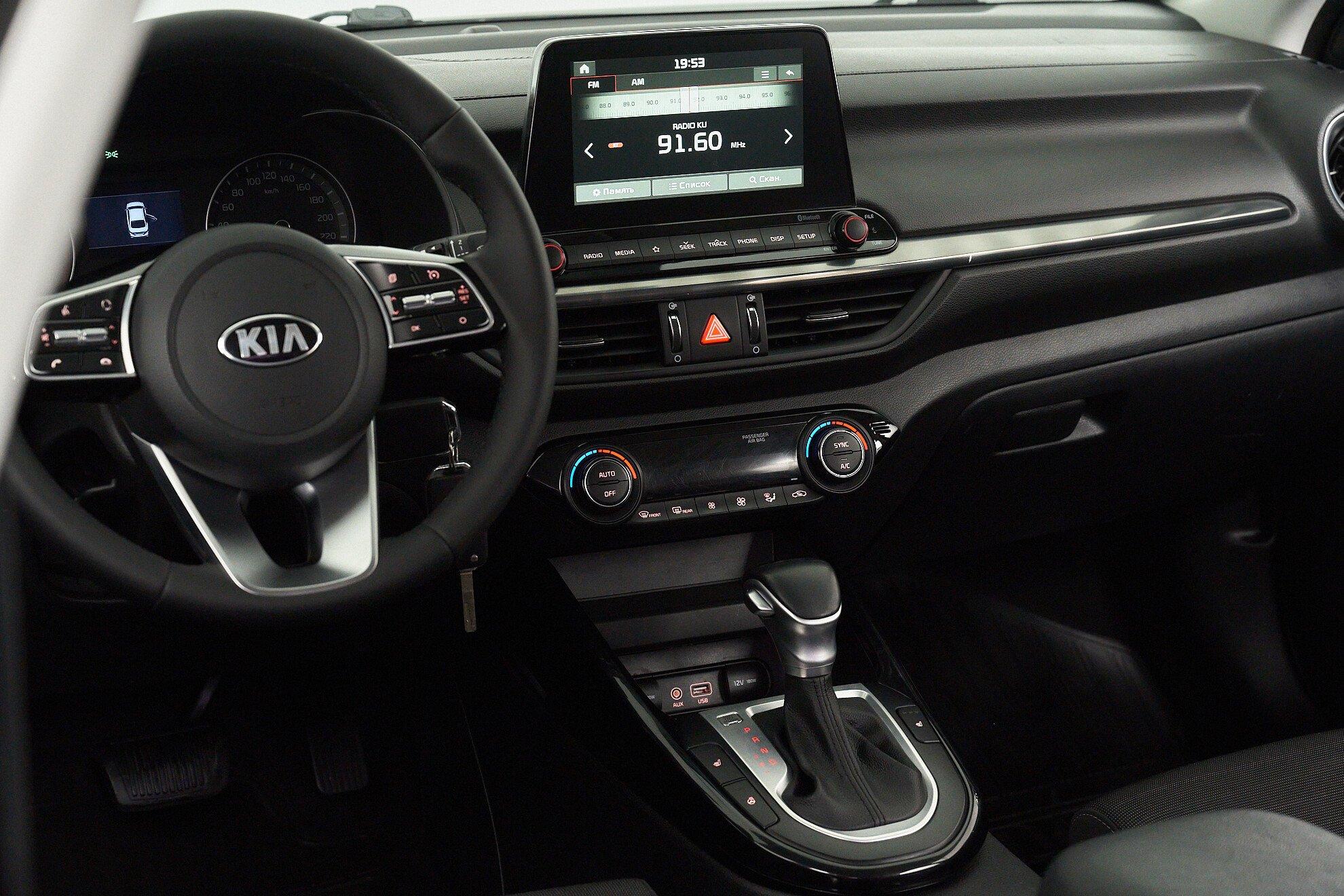 Kia Cerato 2020, черный