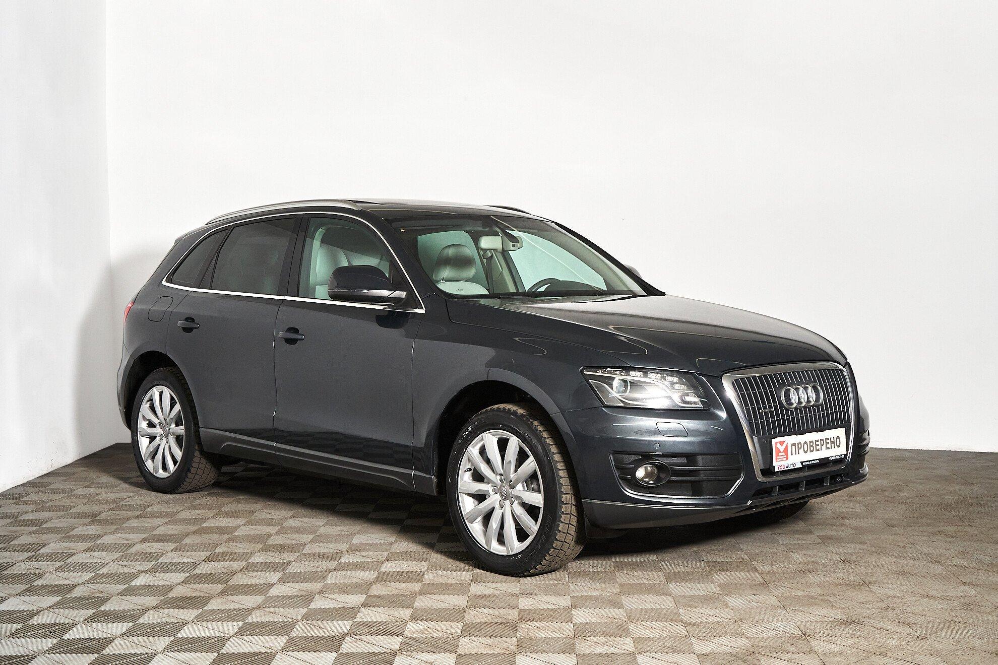 Audi Q5 2011, серый