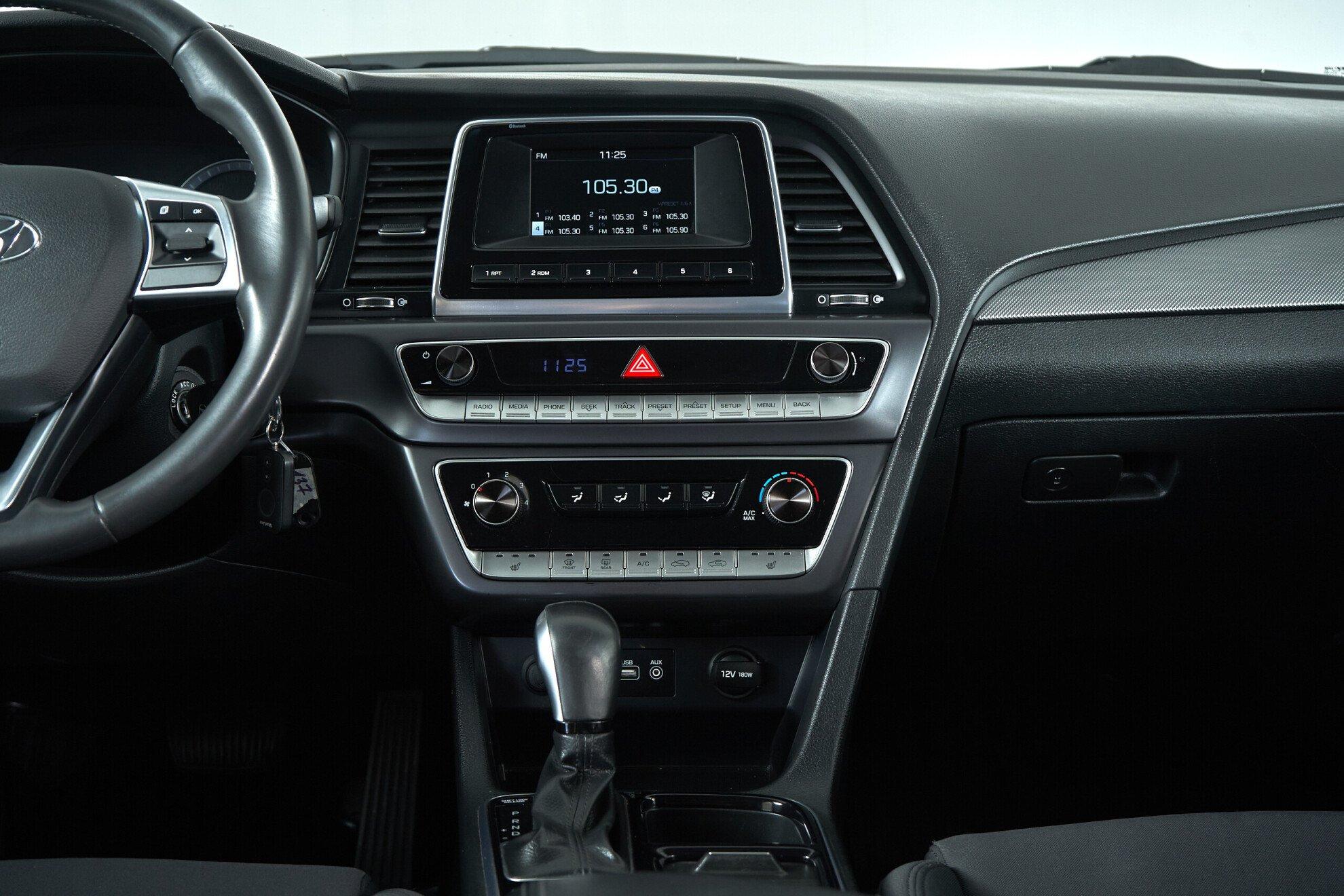 Hyundai Sonata 2019, черный