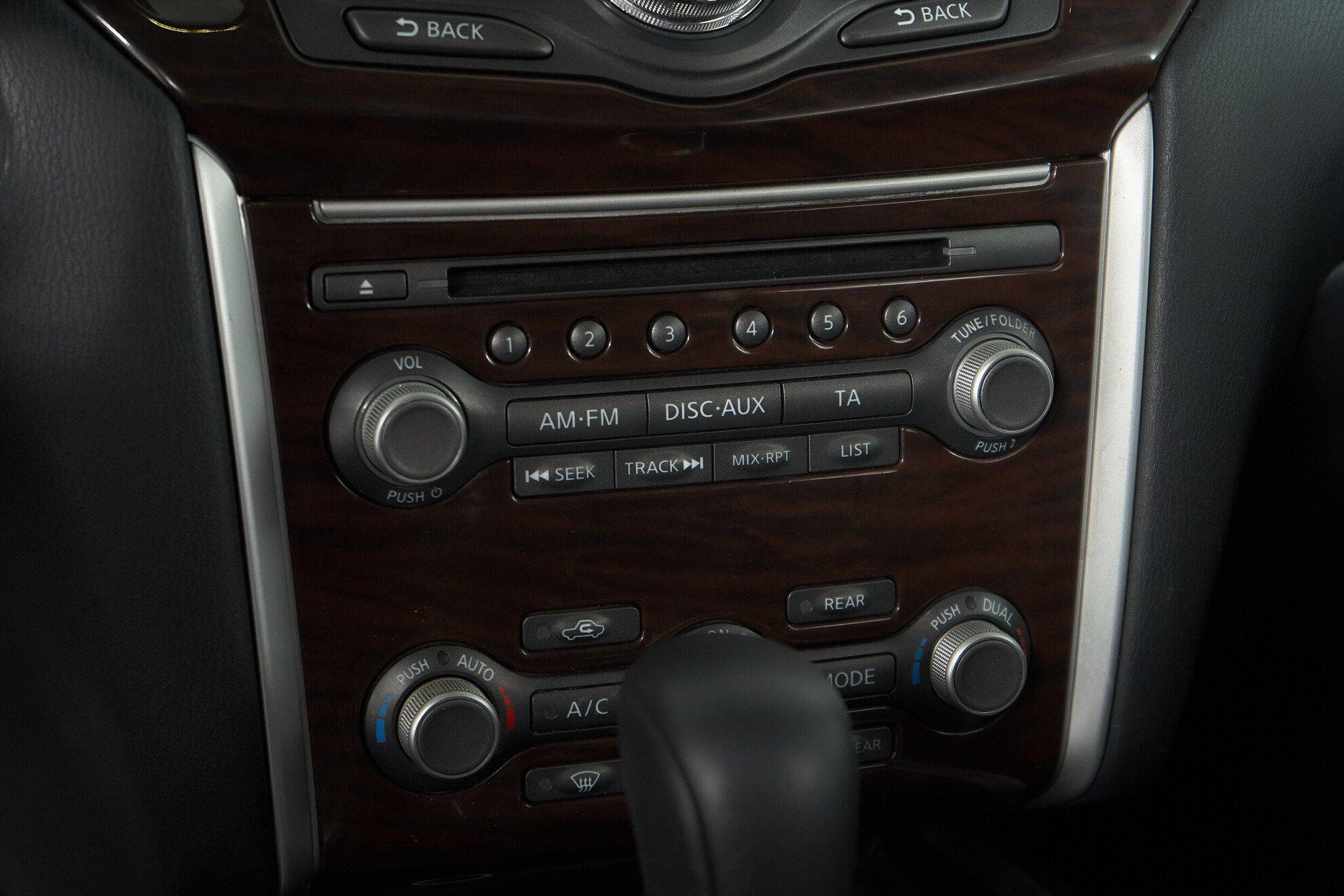 Nissan Pathfinder 2014, серый