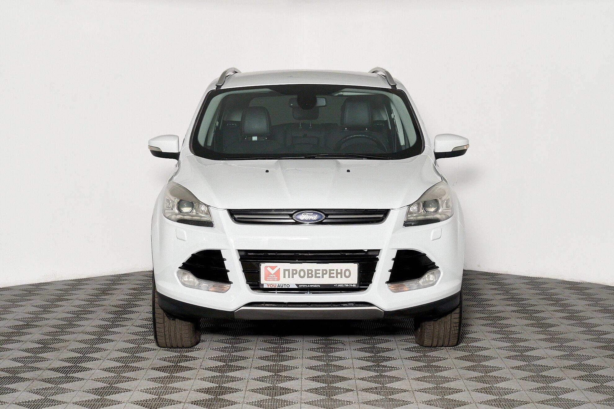 Ford Kuga 2015, белый