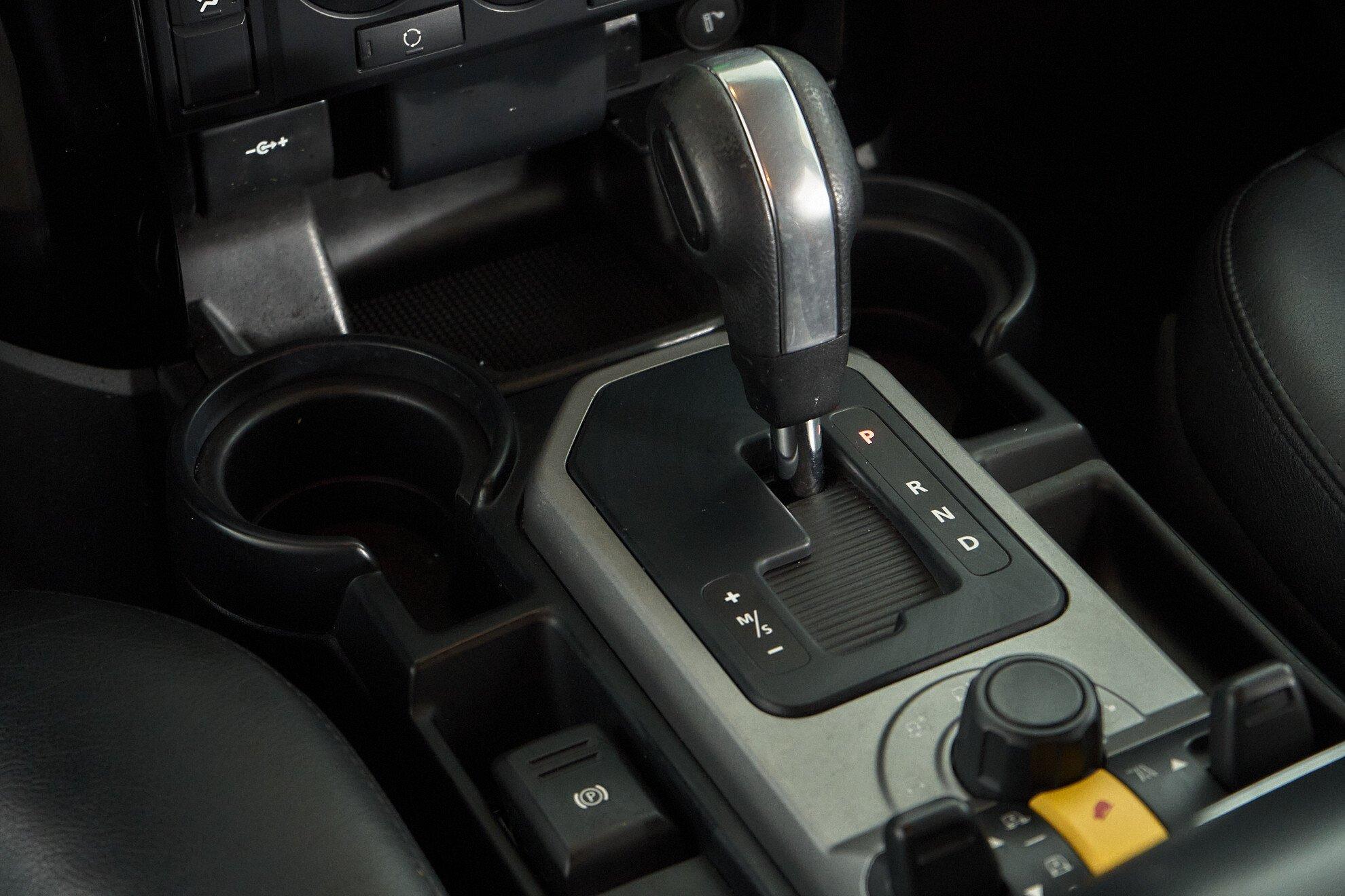 Land Rover Discovery 2008, черный
