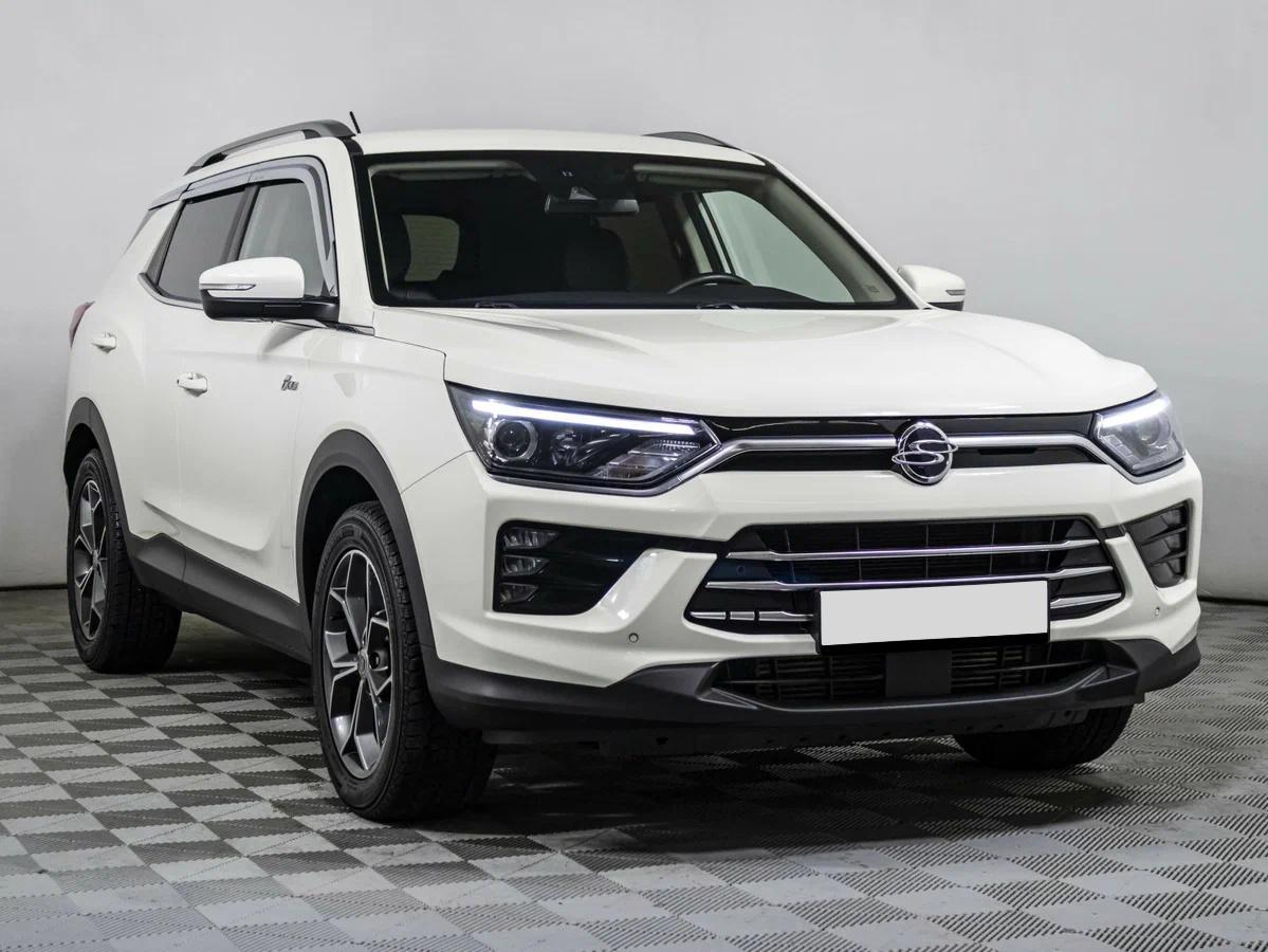 SsangYong Korando 2021, белый