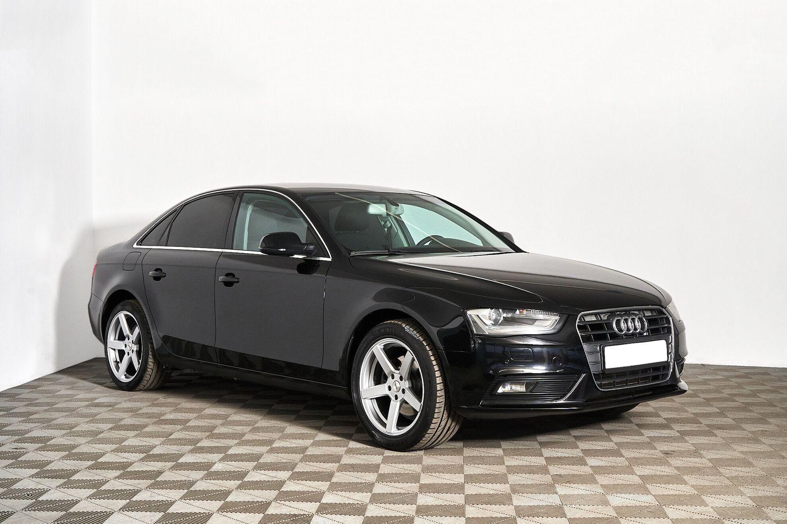 Audi A4 2014, черный