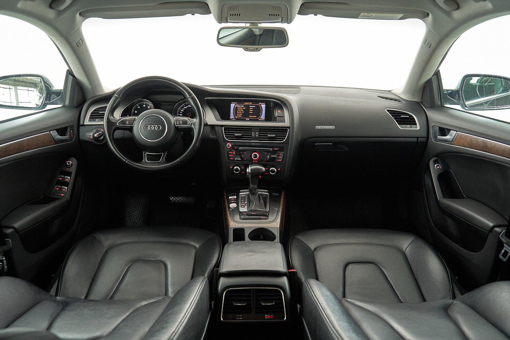 Audi A5 2013, черный