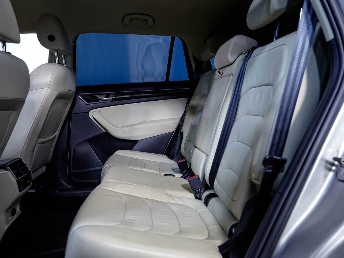 Skoda Kodiaq 2021, бежевый