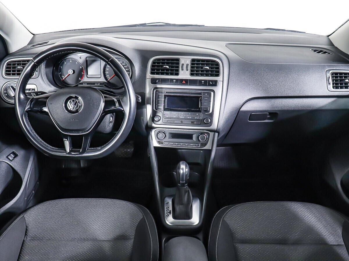 Volkswagen Polo 2019, коричневый