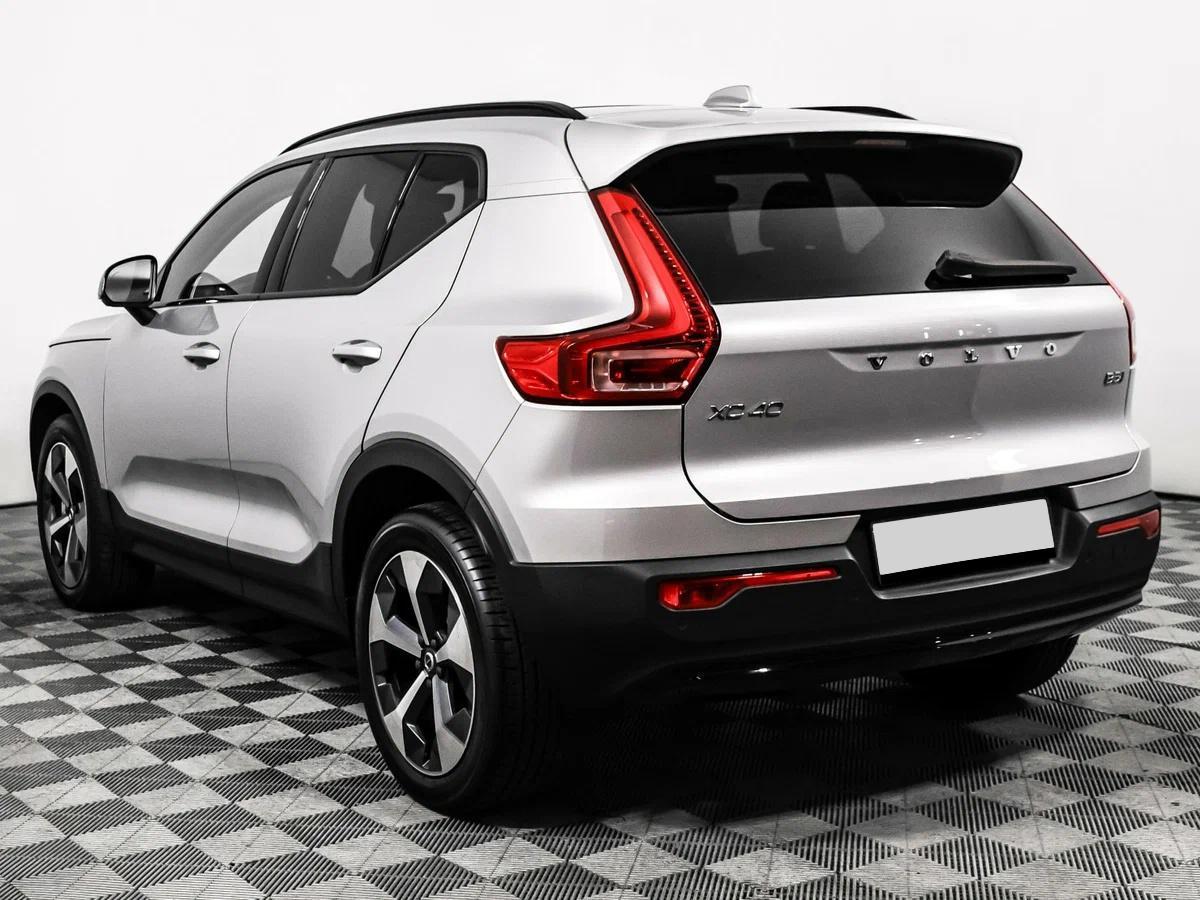 Volvo XC40 2023, серый