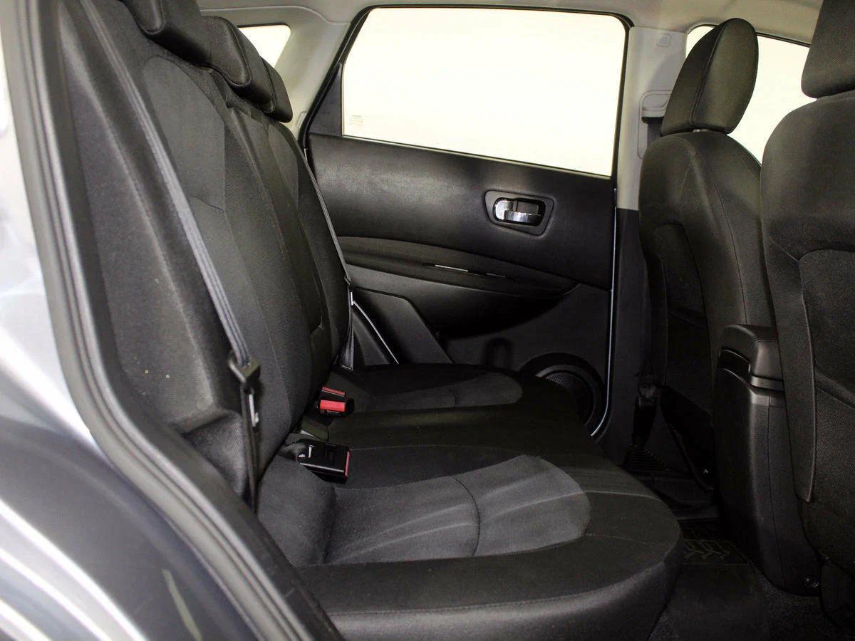Nissan Qashqai 2012, серый