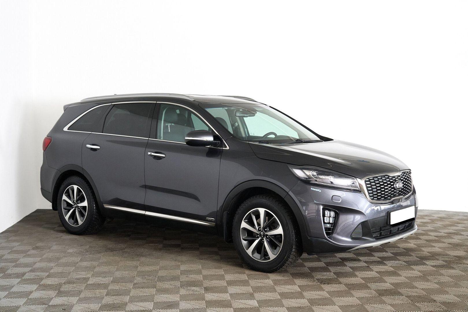 Kia Sorento 2018, серый