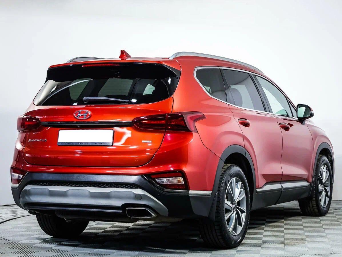 Hyundai Santa Fe 2019, красный