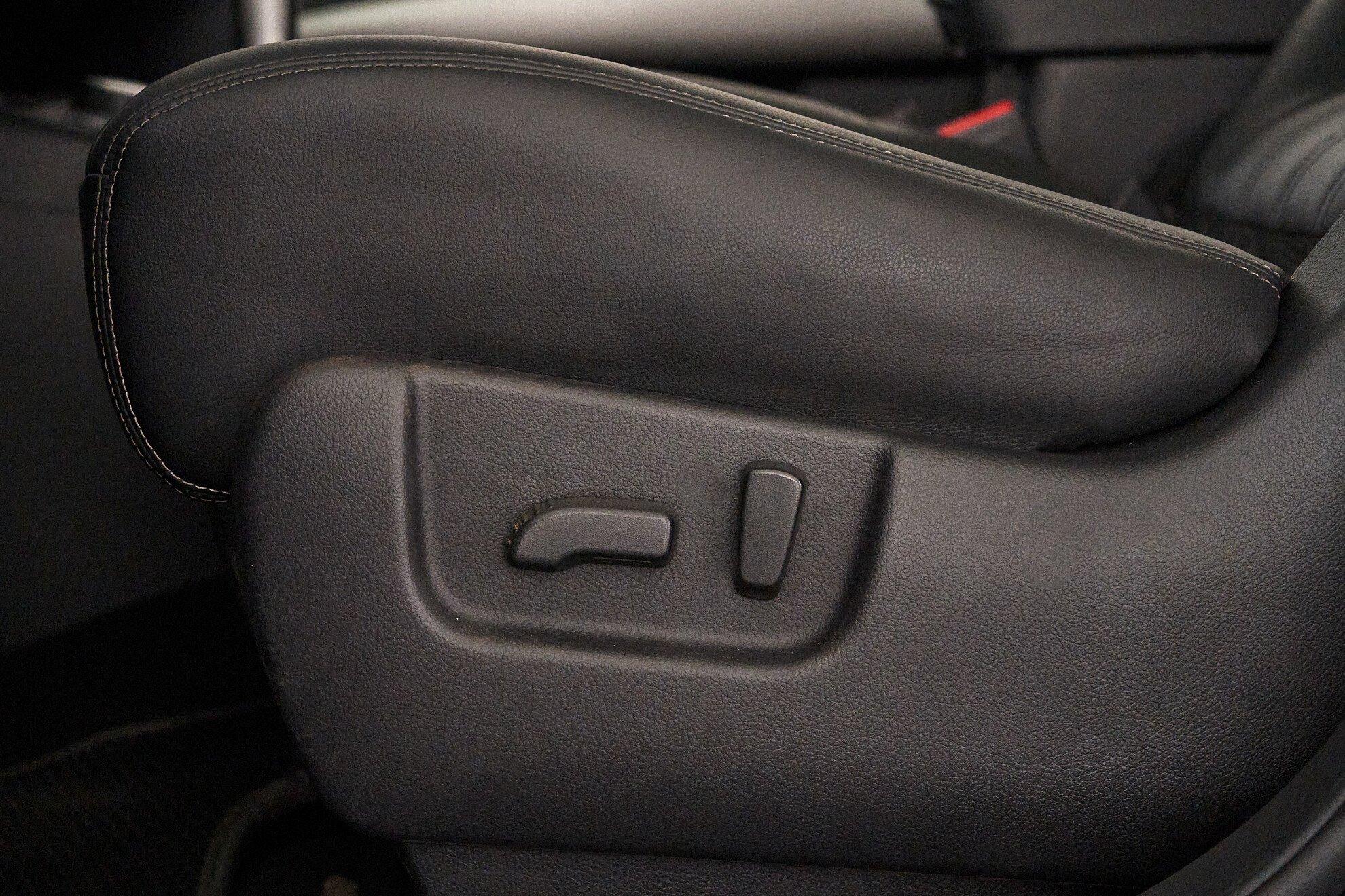 Nissan X-Trail 2011, черный