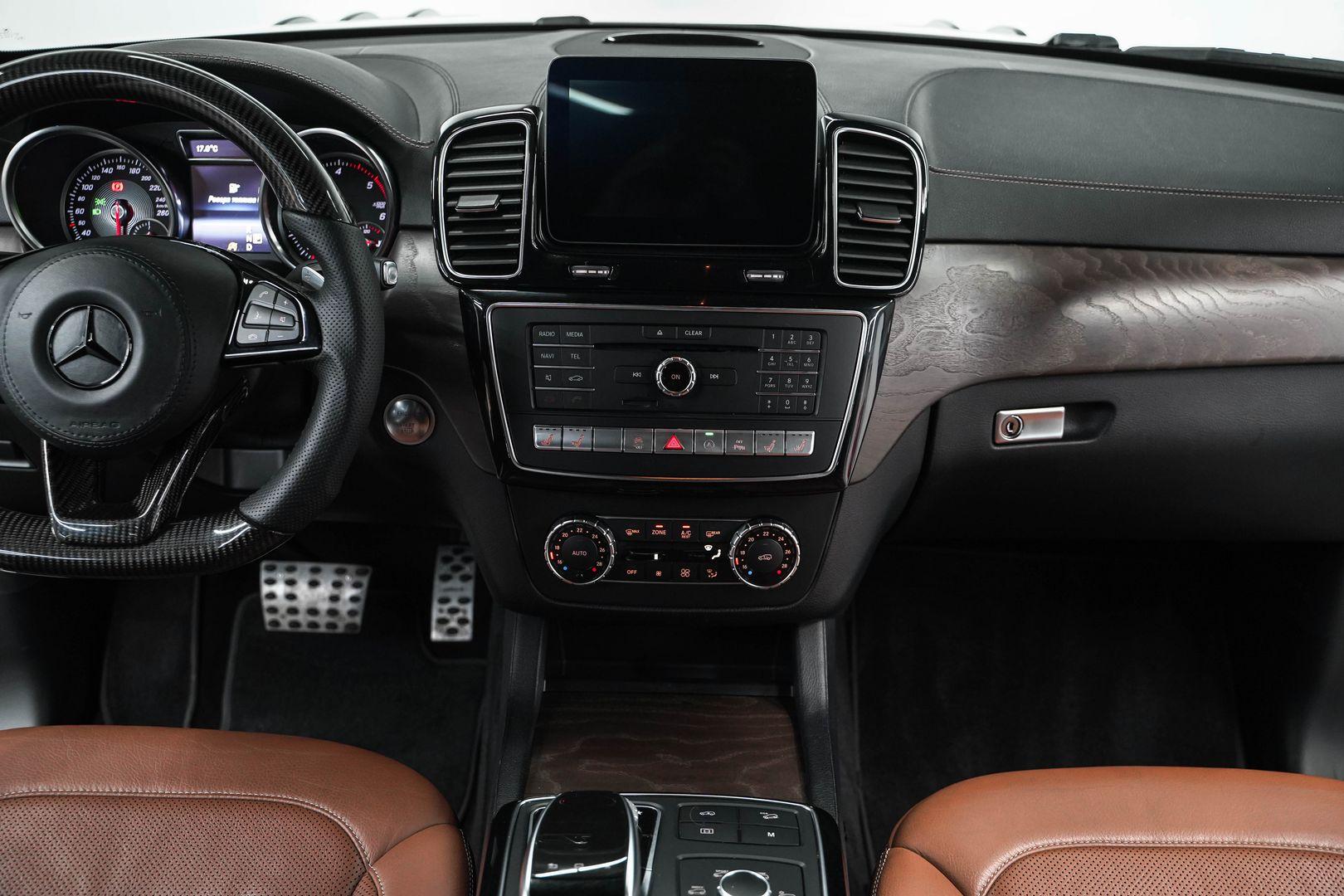 Mercedes-Benz GLS 2016, белый
